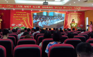 Trung tâm Bồi dưỡng Nghiệp vụ báo chí - Hội Nhà báo Việt Nam đón nhận Huân chương Lao động hạng Nhì