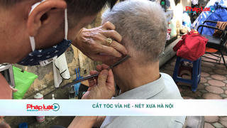 Cắt tóc vỉa hè - Nét xưa Hà Nội