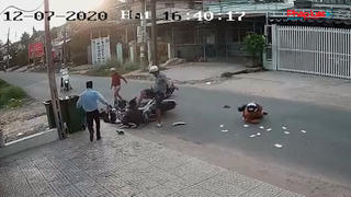 Tạm giữ đối tượng đánh nữ học sinh sau tai nạn giao thông gây xôn xao dư luận