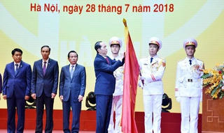 Hà Nội đã ôm trọn ”vùng địa linh nhân kiệt”