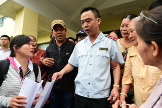 Điếu xì gà 'đốt cháy' hình ảnh ông Điệp 