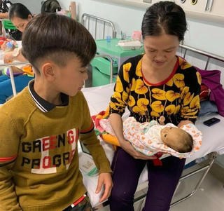 Cậu bé đạp xe từ Sơn La về Hà Nội: Hành trình tình anh em