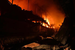 Phường hay Quận nên bị kiểm điểm trong vụ "khuyến cáo" rò rỉ chất độc thủy ngân sau vụ cháy nhà máy Rạng Đông