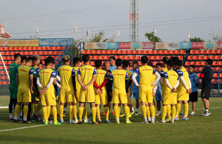 Quyết định cuối cùng của HLV Park Hang seo: Giữ Đình Trọng, Mạnh Dũng, loại 2 cầu thủ