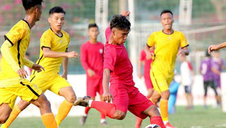 Tạm dừng lượt về giải Bóng đá vô địch U19 QG 2020 