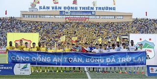  Báo Thái Lan ca ngợi bóng đá Việt Nam 