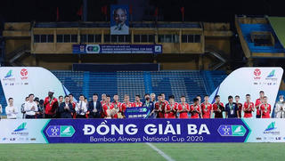 CLB TP HCM, đầu tư càng nhiều càng bế tắc