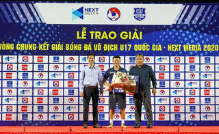 Văn Quyến đã 'trả nợ' người hâm mộ