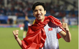 Đoàn Văn Hậu  dự Đại hội thi đua yêu nước toàn quốc lần thứ X