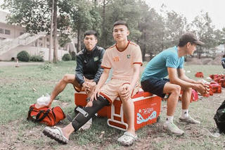 Chậm điều trị chấn thương cho cầu thủ trẻ, CLB SLNA nói gì?