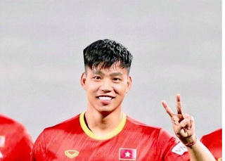 Bàn thắng để đời của Văn Thanh
