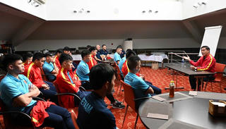Trưởng đoàn Trần Anh Tú: 'Futsal Panama rất mạnh'