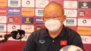  "Tại sao chúng ta ghi bàn trên sân khách, nhưng không thể ghi bàn trên sân nhà?” 