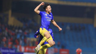 Bùi Hoàng Việt Anh "lá chắn thép" của U23