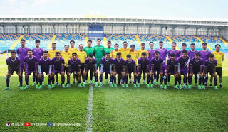 HLV Đinh Thế Nam đánh giá cao U23 Singapore
