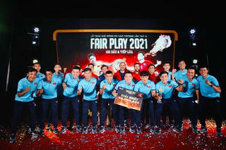 Tuyển Futsal Việt Nam đăng quang Fair Play 2021 