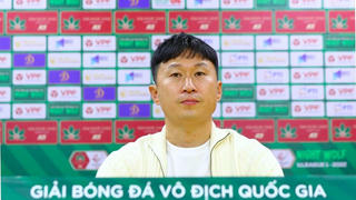 HLV Chun Jae Ho ủng hộ Quang Hải ra nước ngoài thi đấu 