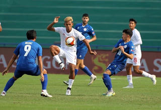 U23 Myanmar tạm lên ngôi đầu bảng A 
