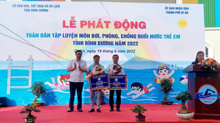 Bình Dương phát động tập luyện môn bơi, phòng chống đuối nước năm 2022 