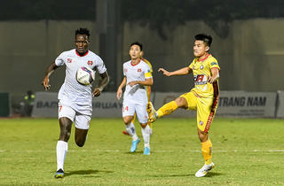Hải Phòng bám đuổi Hà Nội FC