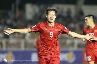 Văn Toàn nói về HLV Kim Sang Sik
