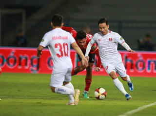 Vòng 4 V.League 2023/24:Mưa bàn thắng và thất bại của các "ông lớn"