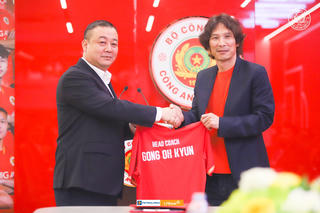 CLB Công an Hà Nội: Bến đỗ "khắc nghiệt" của các HLV