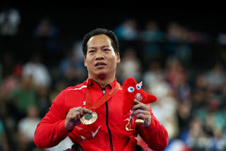  Đoàn thể thao người khuyết tật Việt Nam về nước 