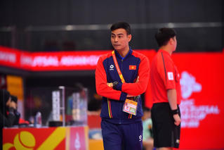 HLV Nguyễn Đình Hoàng tiếc nuối khi học trò lỡ cơ hội dự World Cup