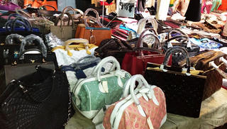 Hàng giả: “Căn bệnh” đau đầu kinh niên của cả thế giới