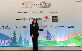 Sản vật Siro phong biểu tượng của đất nước Canada trong Lễ kỷ niệm 50 năm quan hệ ngoại giao Việt Nam - Canada 