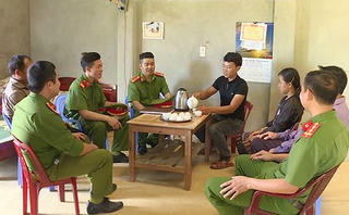 Chuyển hóa địa bàn phức tạp ma túy vì sự bình yên của người dân