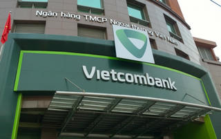 Vietcombank trần tình việc 'thay áo' trụ sở