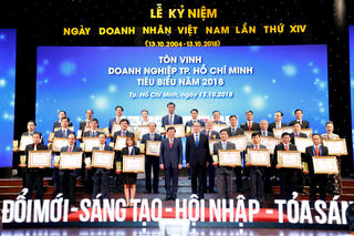 Tôn vinh doanh nghiệp đạt chuẩn văn hóa kinh doanh Việt Nam 