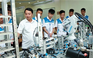 Nhiều hạn chế trong phát triển nguồn nhân lực chất lượng cao