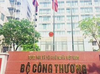 Mới: Bộ Công thương yêu cầu giám sát chặt thị trường trước diễn biến ở Ukraine