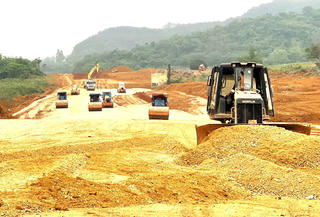 Nhà thầu 'nói thẳng' những tồn tại trước ngày khởi công cao tốc Bắc-Nam giai đoạn 2 