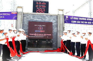 Chiếc đồng hồ đếm ngược, nhắc 'chậm 1 ngày mất 1 triệu USD' 
