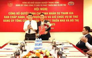 Công bố Quyết định chỉ định nhân sự Bí thư Đảng ủy HUD