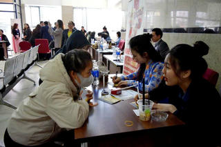 Năm 2025, TPHCM đặt mục tiêu kéo tỷ lệ thất nghiệp xuống dưới 4%