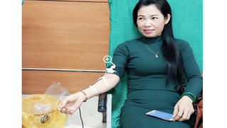 Nữ tiểu thương 20 lần tham gia hiến máu cứu người ở Hạ Long