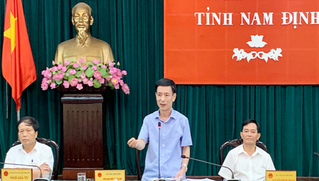 Chủ tịch Nam Định yêu cầu nâng cao trách nhiệm khi làm việc với người dân, doanh nghiệp