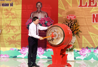 Hơn 330.000 học sinh toàn tỉnh Quảng Ninh rộn ràng khai giảng năm học mới