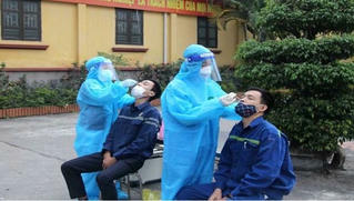 Quảng Ninh ghi nhận 105 ca F0, đã tiêm được 424 liều nhắc lại