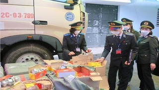 Quảng Ninh tiêu hủy 400 máy khoan cùng nhiều vật chứng trong vụ án vận chuyển trái phép hàng hóa qua biên giới