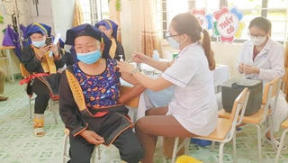 Quảng Ninh: Trên 18.000 người đã được tiêm vắc-xin phòng Covid-19 mũi 4