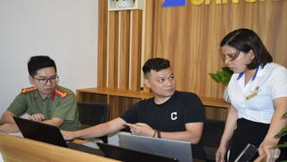 Quảng Ninh triệt phá đường dây đánh bạc có quy mô lớn trên không gian mạng, bắt khẩn cấp 04 đối tượng