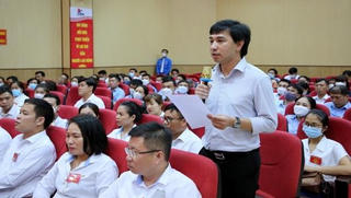 Cử tri ngành Than kiến nghị việc xây nhà ở cho công nhân mỏ, cơ chế giá bán than, sản lượng khai thác