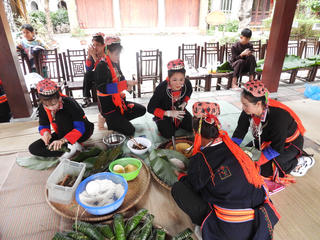 Về miền đất thiêng trải nghiệm 'Làng Việt - Tết xưa'