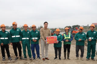 Lãnh đạo tỉnh Hưng Yên kiểm tra thực địa, động viên cán bộ, công nhân tại một số công trình, dự án